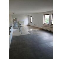 Separate Wohnung zu vermieten - 850,00&nbsp;EUR Kaltmiete, ca.&nbsp; 90,00&nbsp;m&sup2; in Hungen (PLZ: 35410)
