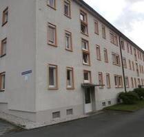 Preiswerte,komplett renovierte 4 Raum Wohnung in Weischlitz-Dröda