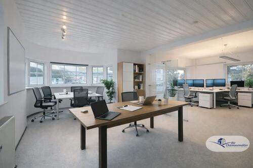 Foto - Gewerbefläche mit 3 Stellplätzen nahe des Ortszentrums