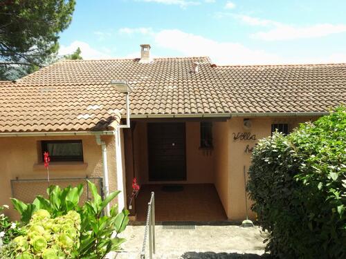 Foto - Liebevoll ausgestattetes Ferienhaus mit 2 separaten Ferienwohnung