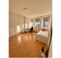 1 Zimmer frei in WG 2 Zimmer (Frauen) - Frankfurt am Main