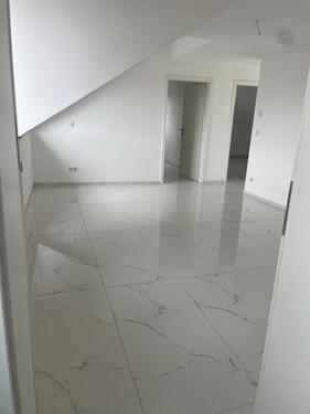 Foto - 3 Zimmer Dachgeschoßwohnung zur Miete in Köln