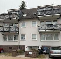 Helle und großzügige Maisonettewohnung mit EBK und Balkon in zentrumsnaher Lage - Alfeld (Leine)