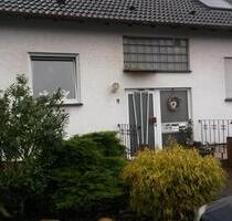 Dachgeschoßwohnung 3 Zimmer Küche Bad in Mayen-Alzheim