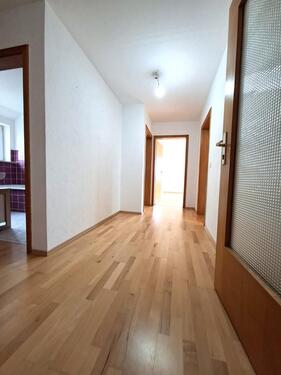 Foto - 2.5 Zimmer Dachgeschoßwohnung in Hüttlingen