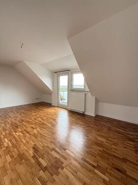 Foto - Helle 4-Zimmer Wohnung mit Fernblick, inkl. Stellplatz und Keller
