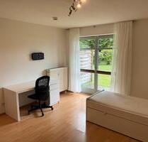 Apartment Wohnung neu renoviert TG Terrasse Garten möbliert 1 ZKB - Augsburg Haunstetten-Siebenbrunn