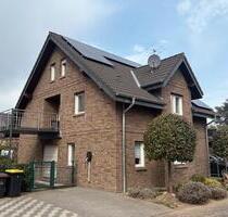 Ruhige Maisonettewohnung mit Balkon und guter Energieeffizienz. - Niederkassel