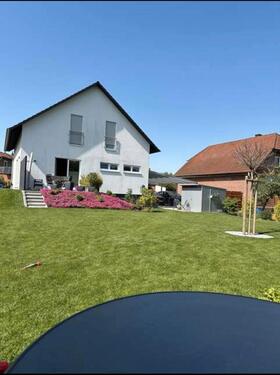 Foto - TOP EFH mit Wärmepumpe, Keller, EBK, gepflegter Garten