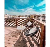 Stilvolle Loft mit Dachterrasse möbliert – Am Clara-Zetkin Park - Berlin Spandau