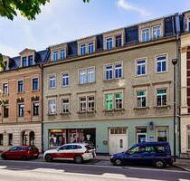 Helle Altbau-Mansardwohnung im Herzen von Pirna-Copitz.