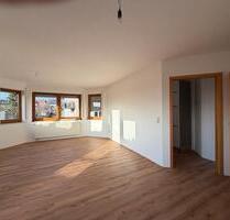 3 Zimmer Wohnung mit EBK Garage Balkon Modern in Altensteig