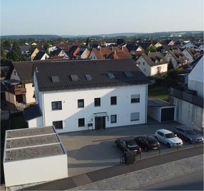 Foto - Hochwertige 3-Zimmer Wohnung mit großer Terrasse, Garten & Garage