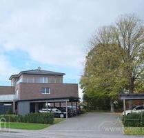 ...mit Carport, Wallbox, Fahrstuhl, Einbauküche: Moderne Oberwohnung zwischen Leer und Papenburg - Westoverledingen