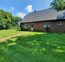 Einfamilienhaus in Stadtnähe! - 850,00&nbsp;EUR Kaltmiete, ca.&nbsp; 125,00&nbsp;m&sup2; in Nordenham (PLZ: 26954)