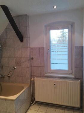 Foto - 2,5 Raum Dachgeschosswohnung - 390,00&nbsp;EUR Kaltmiete, ca.&nbsp; 64,00&nbsp;m&sup2;
