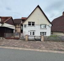 Einfamilienhaus - 55.000,00&nbsp;EUR Kaufpreis, ca.&nbsp; 110,00&nbsp;m&sup2; in Dassel (PLZ: 37586)