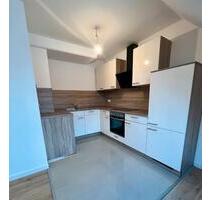 Wunderschöne 2,5-Raum DG-Maisonette-Whg mit EBK, TG-Stellplatz - Dresden Schönfeld-Weißig