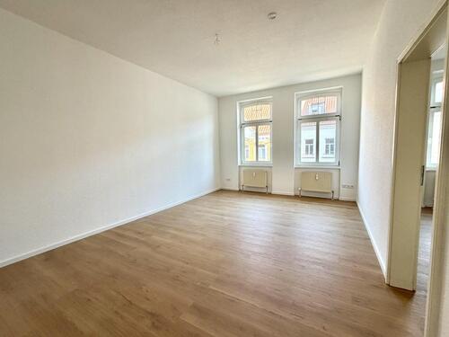 Foto - Erstbezug nach Sanierung - 885,00 EUR Kaltmiete, ca.  80,00 m²