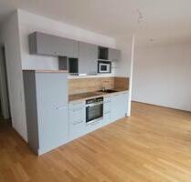 Neuwertige 1,5-Zimmer Wohnung mit Balkon in München-Moosach