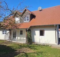 EG-Wohnung 120m² 5 ZKB Terrasse Garage ruhige Ortsrandlage - Pörnbach