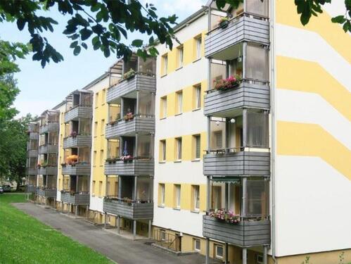 Foto - Familienwohnung am Reußpark! Bad und Küche mit Fenster Gute Infrastruktur Grünes Umfeld!
