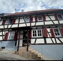 Fachwerkhaus im Ortskern Großglattbach - Mühlacker