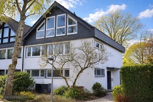 Foto - Modernisiertes Einfamilienhaus in Toplage mit Garten!