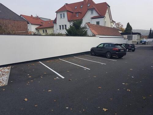 Foto - PKW Außenstellplatz in zentraler Lage von Bad Hersfeld ab sofort frei !