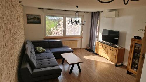 Foto - 3 Zimmer wohnung mit Balkon und PKW stelplatz.