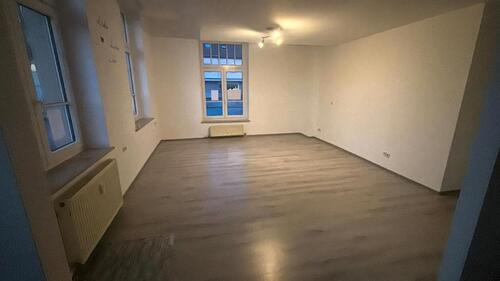 Foto - 3 Zimmer Küche Bad für 1,5 Jahre zu vermieten