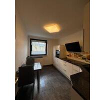 Gepflegte 3-Zimmer-Wohnung mit Balkon & hochwertiger EBK ab 01.04 - Langenhagen Brink