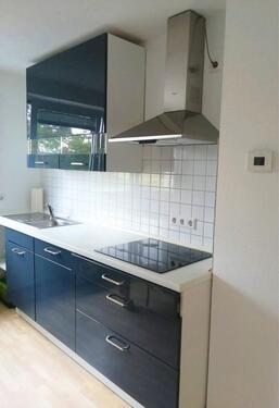 Foto - Frisch sanierte 2,5 Zimmer Wohnung im 1.OG mit EBK und TG