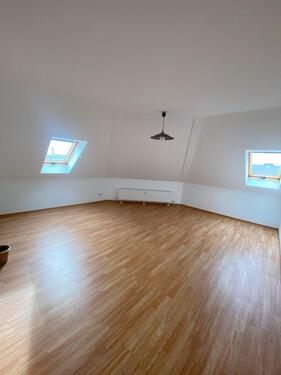 Foto - 2 Zimmer Dachgeschoßwohnung zur Miete in Leipzig