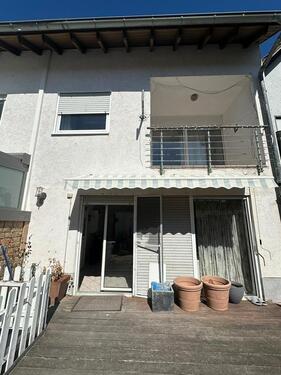 Foto - Reihenmittel haus - 1.400,00&nbsp;EUR Kaltmiete, ca.&nbsp; 150,00&nbsp;m&sup2;