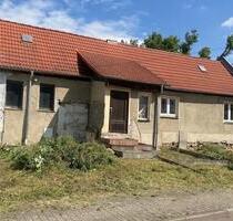 Einfamilienhaus - 65.000,00&nbsp;EUR Kaufpreis, ca.&nbsp; 135,00&nbsp;m&sup2; in Wettin-Löbejün (PLZ: 06193)