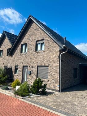 Foto - Doppelhaushälfte - 295.000,00&nbsp;EUR Kaufpreis, ca.&nbsp; 110,00&nbsp;m&sup2;