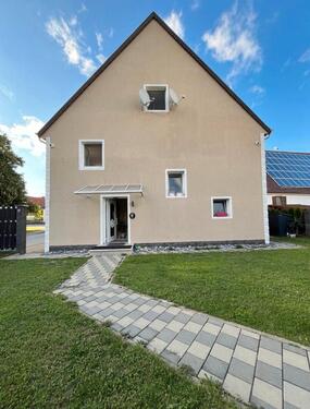 Foto - Großzügiges Einfamilienhaus in Schemmerhofen - modernisiert & mit