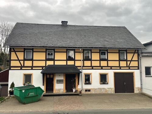 Foto - Großes Haus mit Einliegerwohnung, Sauna und großem Garten