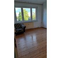1Raum Wohnung - 185,00&nbsp;EUR Kaltmiete, ca.&nbsp; 35,70&nbsp;m&sup2; in Saalfeld (Saale) (PLZ: 07318)