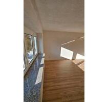 2 Zimmer Wohnung Sonniger Lage in Böbingen - Böbingen an der Rems