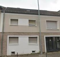 Sanierungsbedürftiges Wohn- u. Gesch.-Haus in Weilerswist - Wülfrath