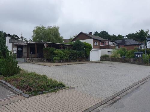 Foto - Gaststätte mit Terrasse direkt am Flugplatz Senne