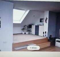 Attraktive moderne helle DG-Wohnung in Nürnberg-Fischbach