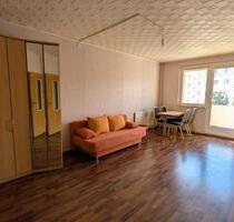 Bezugsfreie 2-Raum-Wohnung mit Stellplatz vom Eigentümer - Zeithain