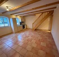 Gepflegte 2,5-Zimmer-Wohnung (85 qm) mit Terrasse und Garten - Delve