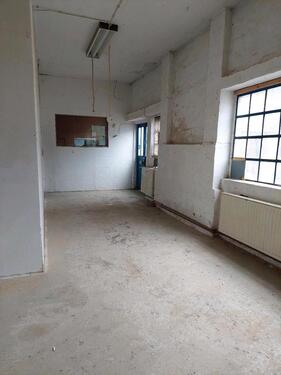 Foto - Lagerräume - 450,00&nbsp;EUR Kaltmiete, ca.&nbsp; 110,00&nbsp;m&sup2;