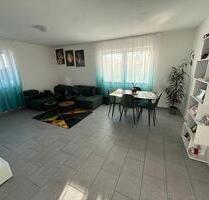 Gemütlich 4 Zimmer Wohnung mit großen Balkon sofort einzugsbereit - Dombühl