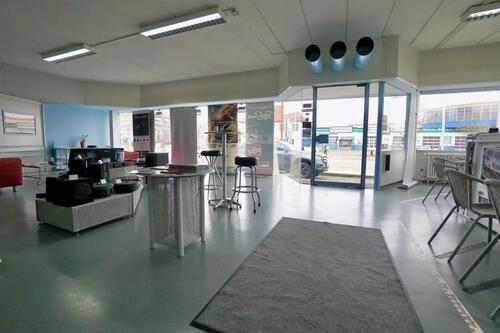 Foto - Laden Bürofläche in Neu-Ulm - 2.550,00 EUR Kaltmiete, ca.  200,00 m²