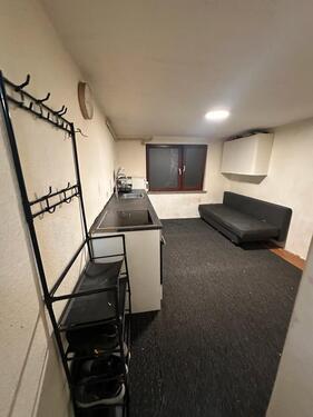 Foto - Souterrain-Raum mit Tageslicht - 250,00&nbsp;EUR Kaltmiete, ca.&nbsp; 18,00&nbsp;m&sup2;